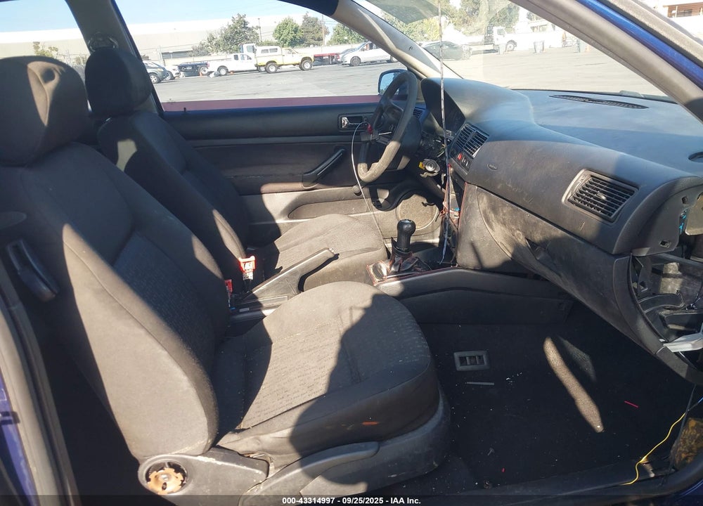 2001 VOLKSWAGEN GOLF GL VIN: 9BWBT61J514073410