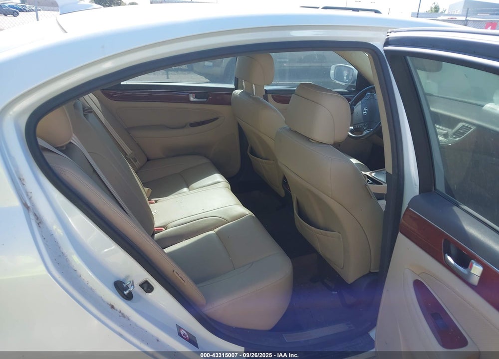2012 HYUNDAI GENESIS 3.8 VIN: KMHGC4DD4CU195815