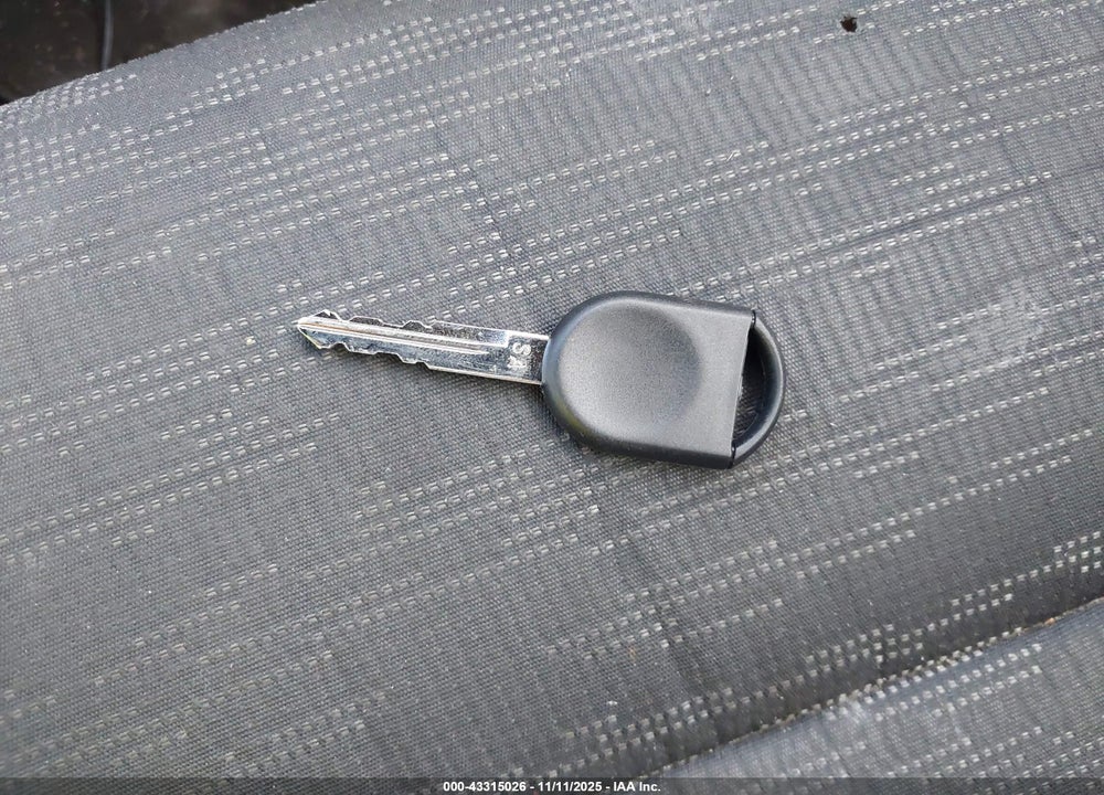 2010 FORD FUSION VIN: 3FAHP0HA4AR427345