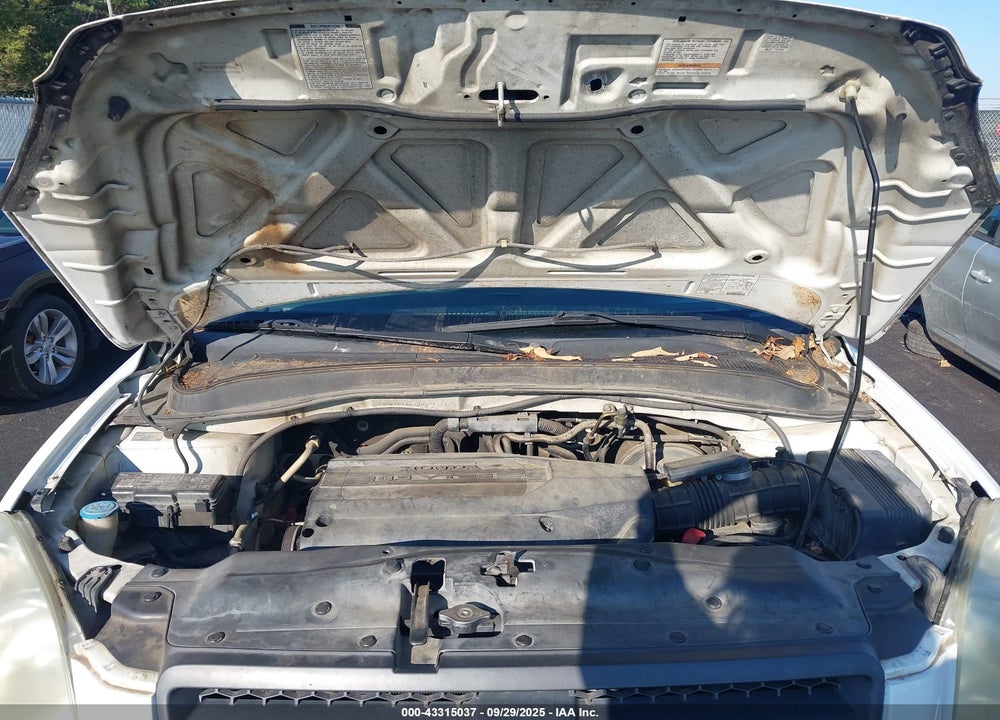 2003 HONDA PILOT EX-L VIN: 2HKYF186X3H574743