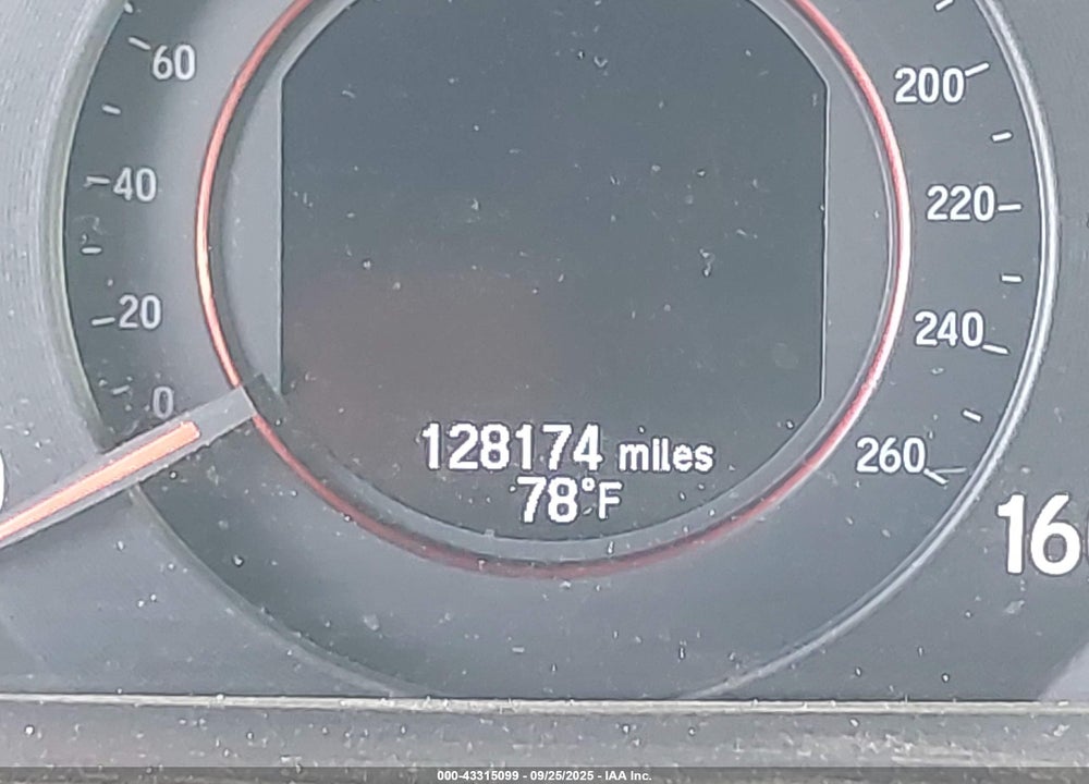 2016 HONDA ACCORD VIN: 1HGCT2B06GA006050
