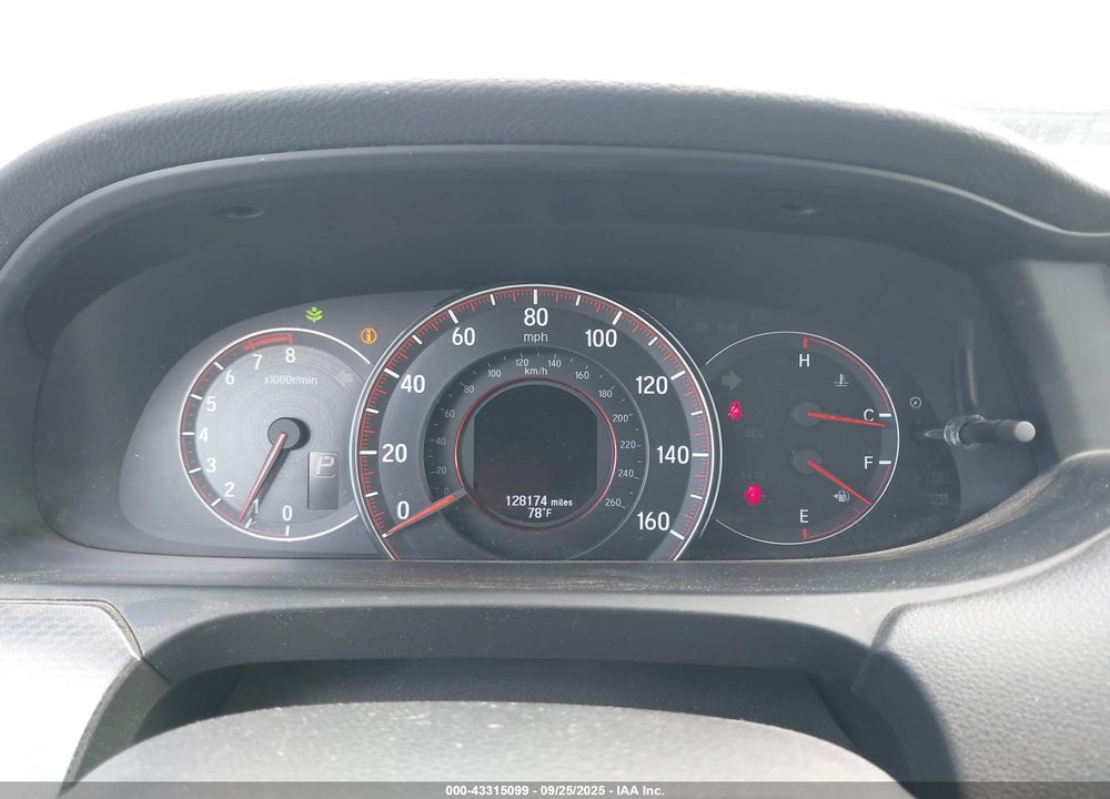 2016 HONDA ACCORD VIN: 1HGCT2B06GA006050