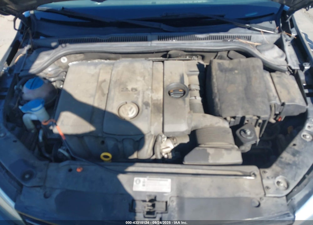 2011 VOLKSWAGEN JETTA VIN: 3VWLZ7AJ0BM045309