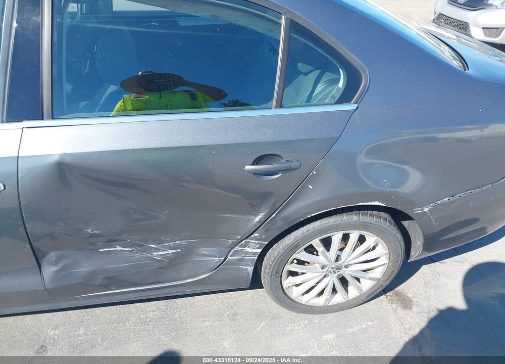 2011 VOLKSWAGEN JETTA VIN: 3VWLZ7AJ0BM045309