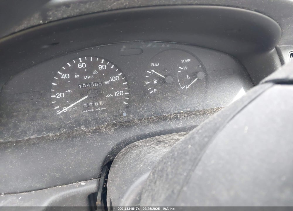 1998 NISSAN SENTRA GXE/XE VIN: 3N1AB41D3WL055368
