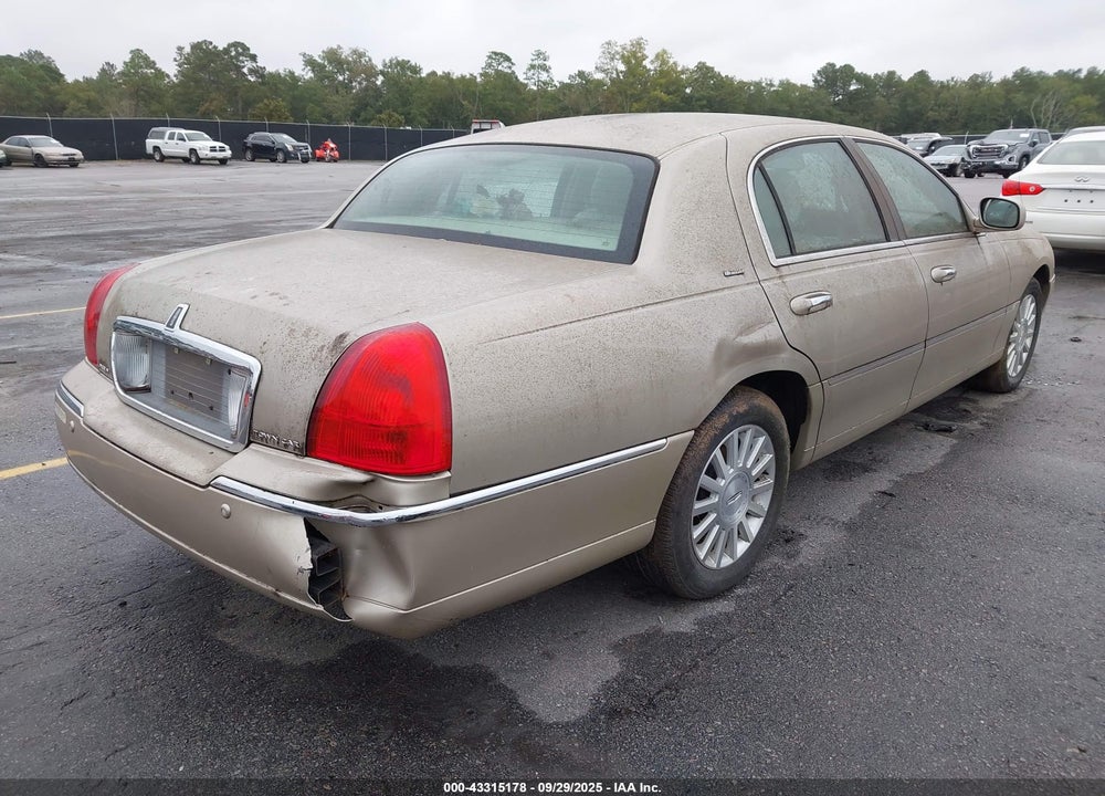 2004 LINCOLN TOWN CAR ULTIMATE VIN: 1LNHM83W44Y674497