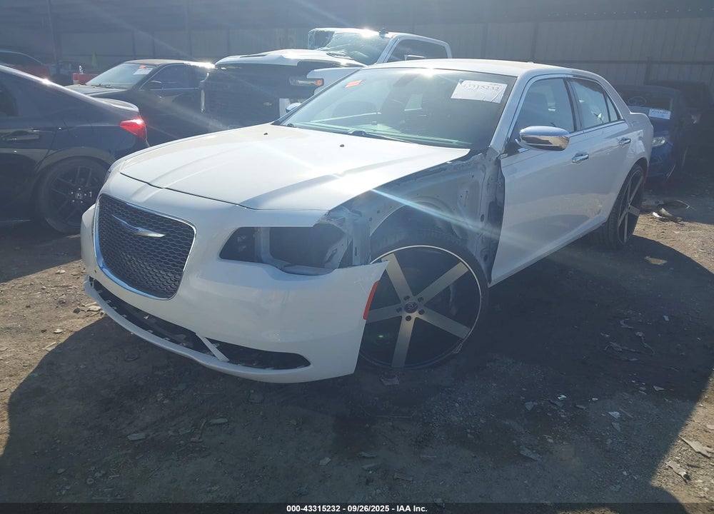 2018 CHRYSLER 300 LIMITED VIN: 2C3CCAEG9JH291972