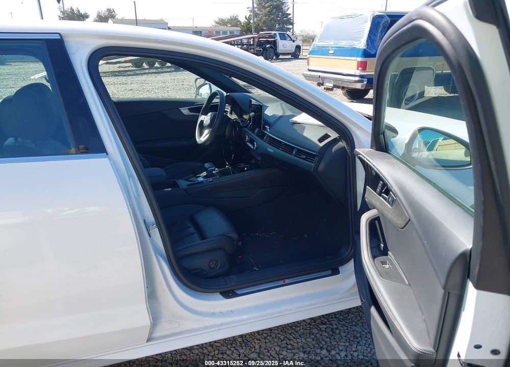 2024 AUDI A4 VIN: WAUEAAF46RN012881