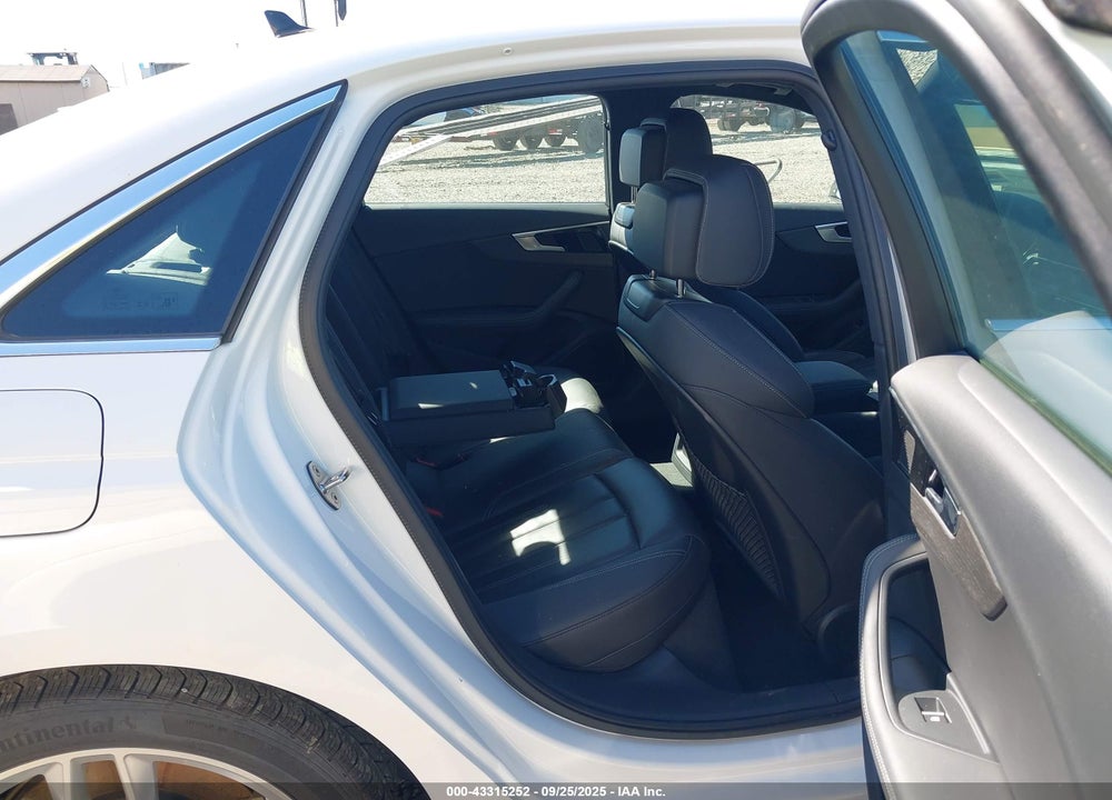 2024 AUDI A4 VIN: WAUEAAF46RN012881