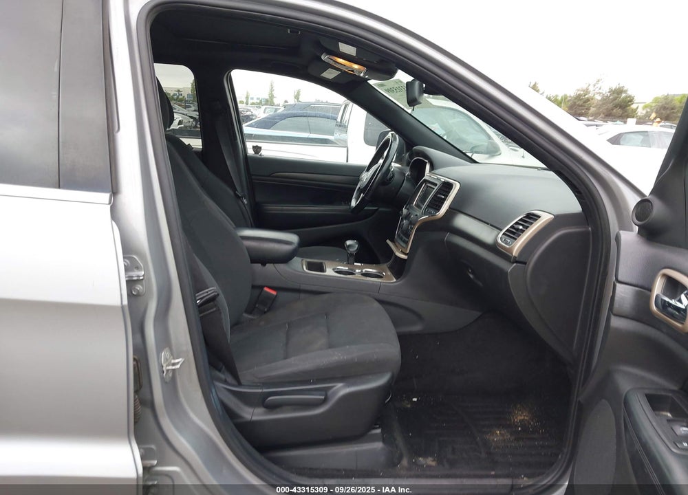 2015 JEEP GRAND CHEROKEE LAREDO VIN: 1C4RJFAG6FC908835