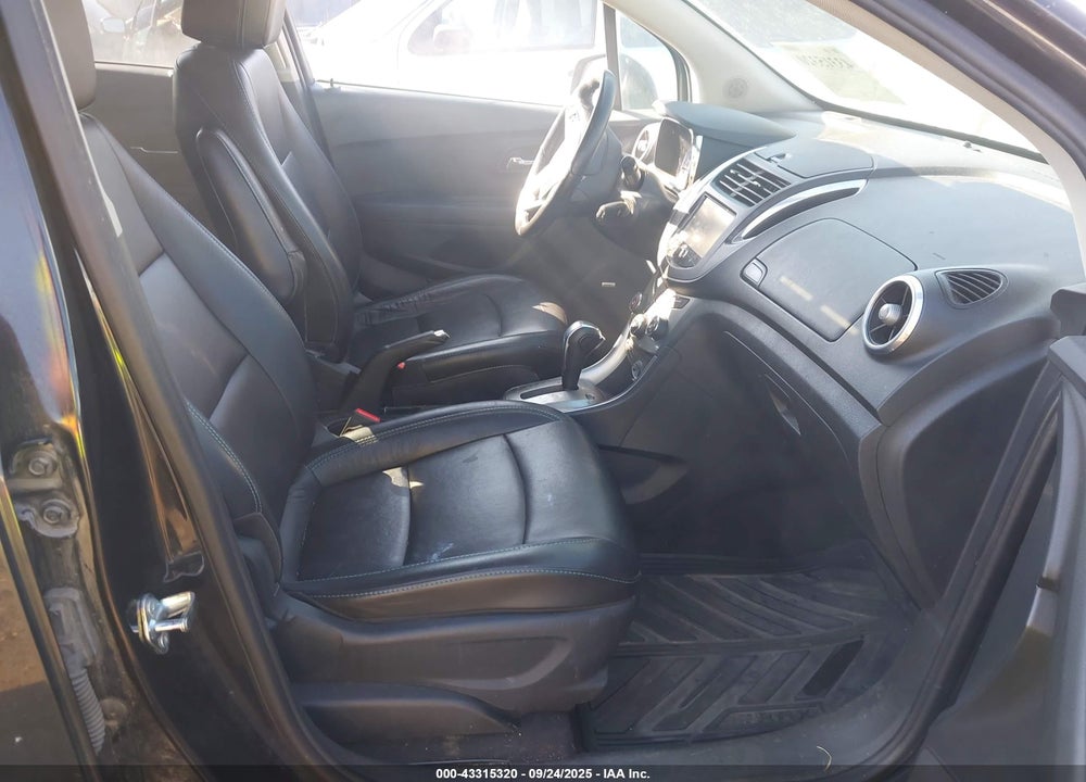 2015 CHEVROLET TRAX VIN: 3GNCJTSB5FL230372