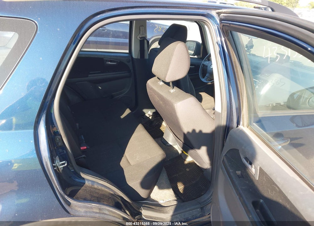 2010 SUZUKI SX4 VIN: JS2YB5A35A6301354