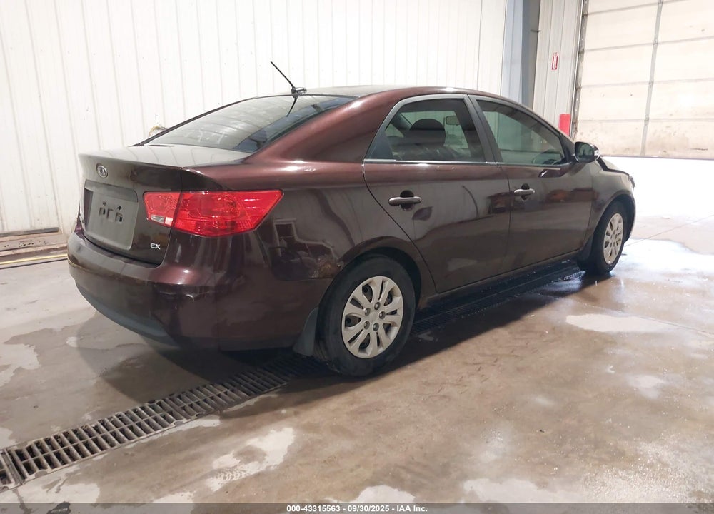 2010 KIA FORTE EX VIN: KNAFU4A26A5855308