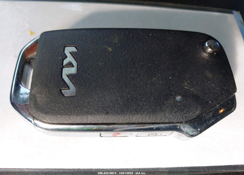 2024 KIA SELTOS LX VIN: KNDEPCAA7R7646568