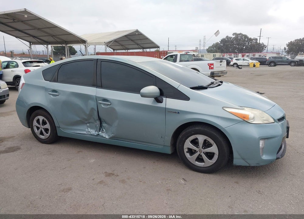 2013 TOYOTA PRIUS THREE VIN: JTDKN3DU7D5680125
