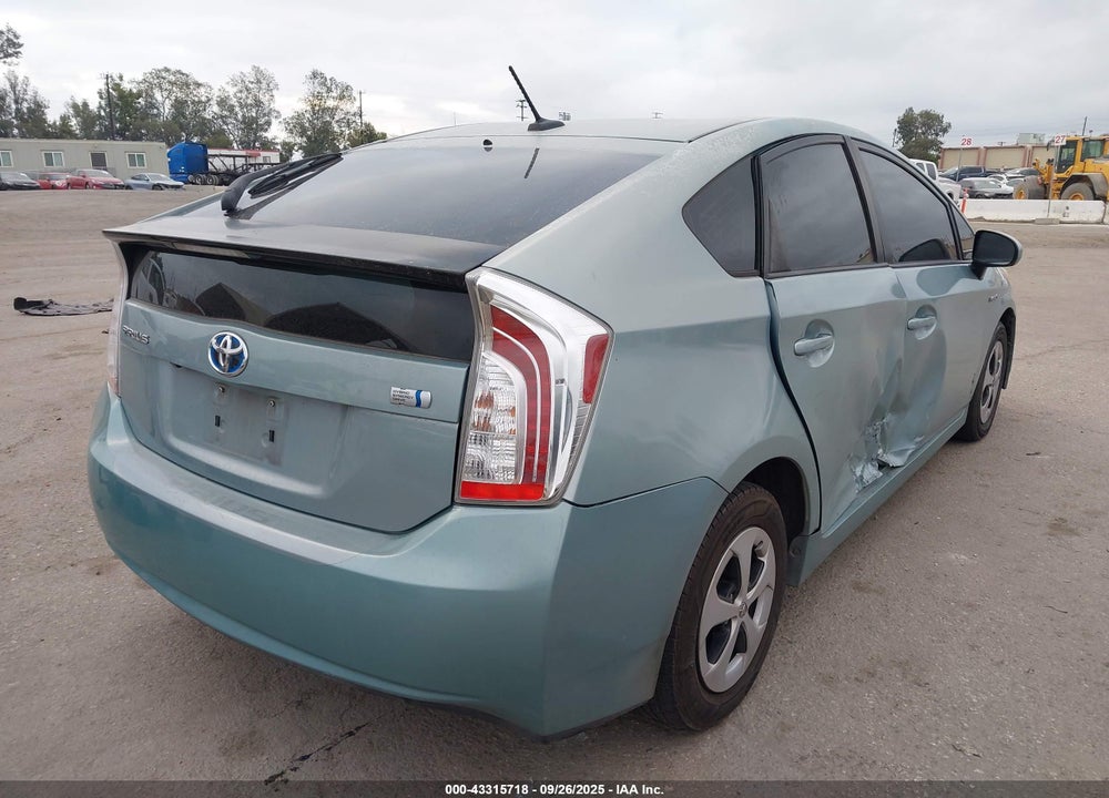 2013 TOYOTA PRIUS THREE VIN: JTDKN3DU7D5680125