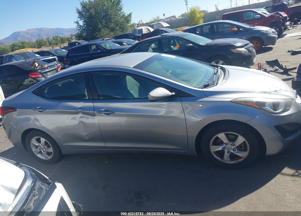 2015 HYUNDAI ELANTRA VIN: 5NPDH4AE6FH640737
