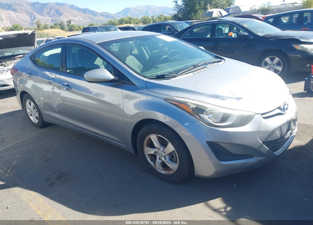 2015 HYUNDAI ELANTRA VIN: 5NPDH4AE6FH640737