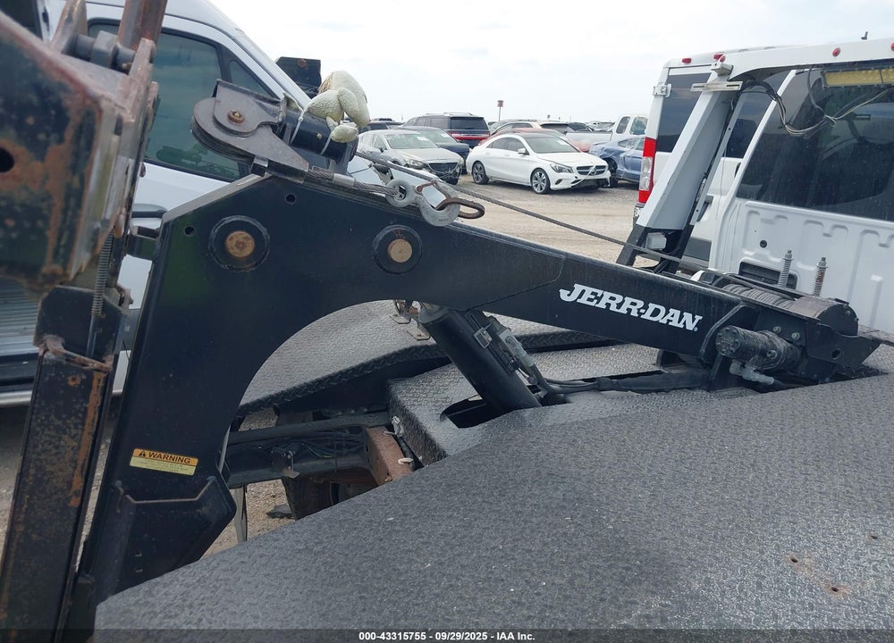 2017 FORD F-550 CHASSIS XLT VIN: 1FD0X5GT3HEE20662