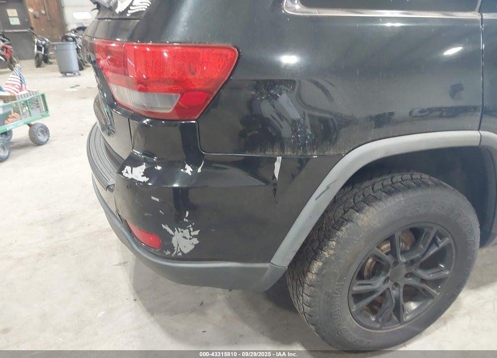 2011 JEEP GRAND CHEROKEE VIN: 1J4RR4GG3BC515383