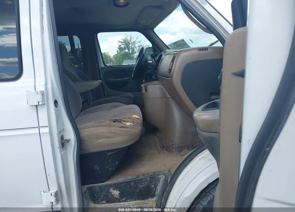 2002 DODGE RAM WAGON 3500 VIN: 2B5WB35Z72K136844