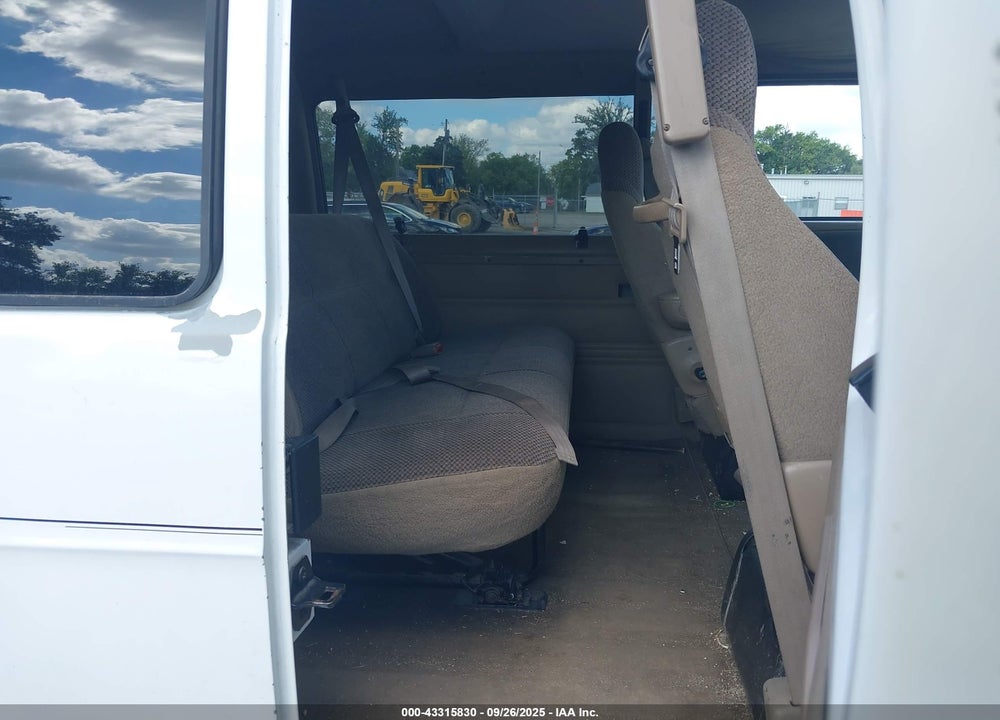 2002 DODGE RAM WAGON 3500 VIN: 2B5WB35Z72K136844