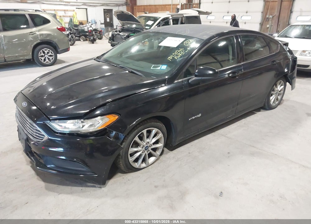 2017 FORD FUSION VIN: 3FA6P0LUXHR322571