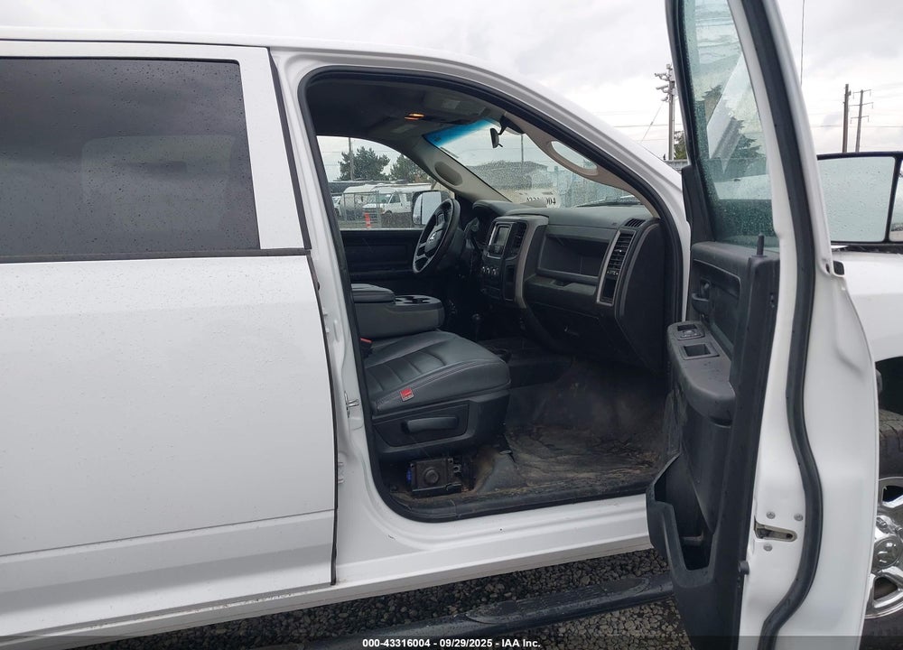 2018 RAM 2500 VIN: 3C6UR5HL6JG418019