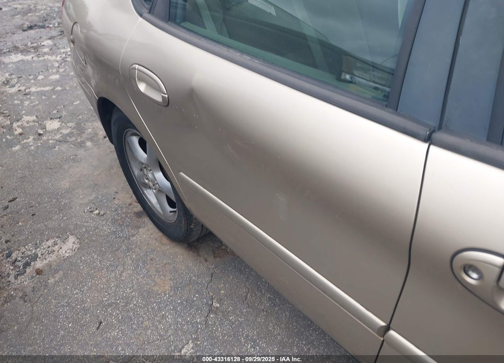 2001 FORD TAURUS SES VIN: 1FAFP55201G227894