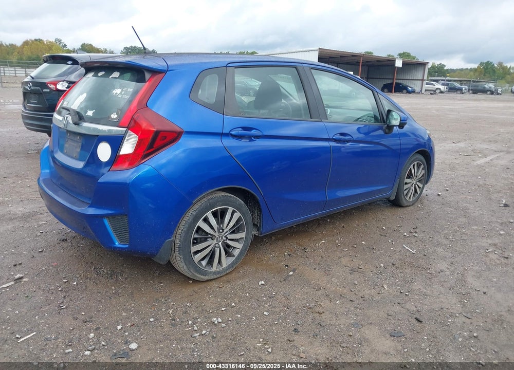 2015 HONDA FIT VIN: 3HGGK5H85FM721129
