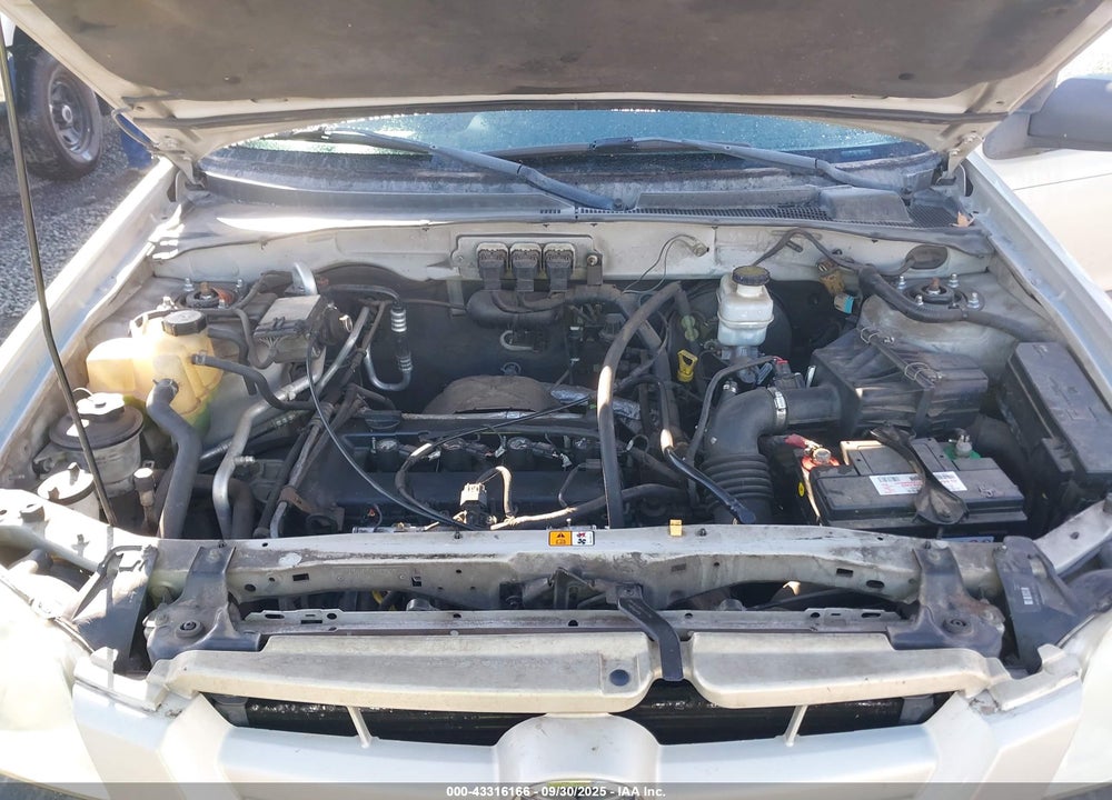 2005 MAZDA TRIBUTE I VIN: 4F2YZ02Z25KM63192