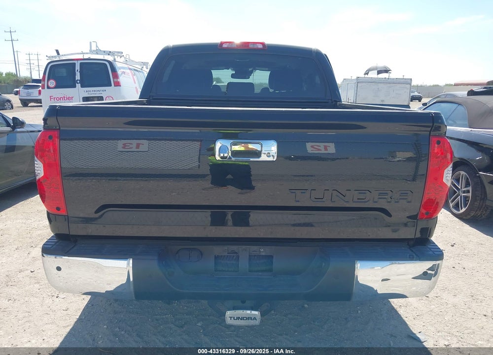 2018 TOYOTA TUNDRA LIMITED 5.7L V8 VIN: 5TFFY5F10JX238505