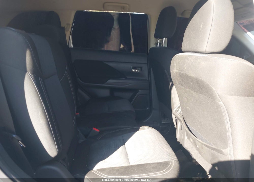 2020 MITSUBISHI OUTLANDER VIN: JA4AZ3A39LZ026871