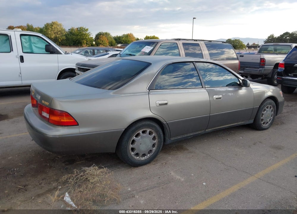 1997 LEXUS ES 300 VIN: JT8BF22G1V0030157