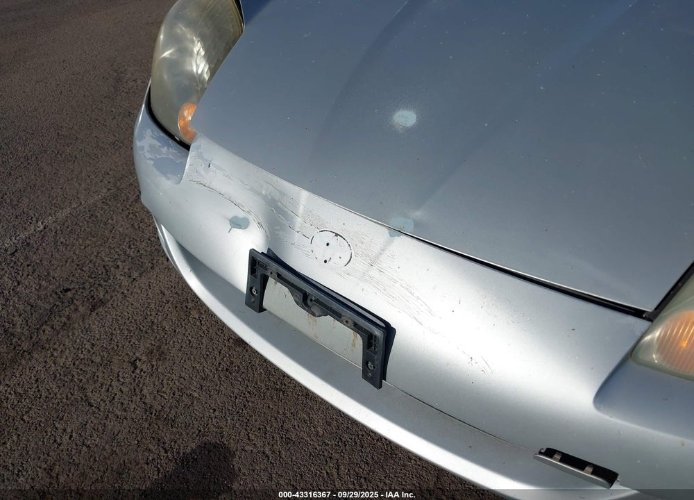 2003 TOYOTA MR2 SPYDER VIN: JTDFR320130056905