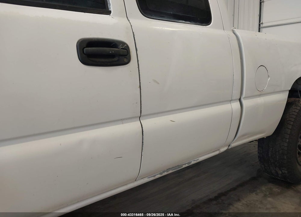 2002 CHEVROLET SILVERADO 1500 VIN: 2GCEC19VX21203759