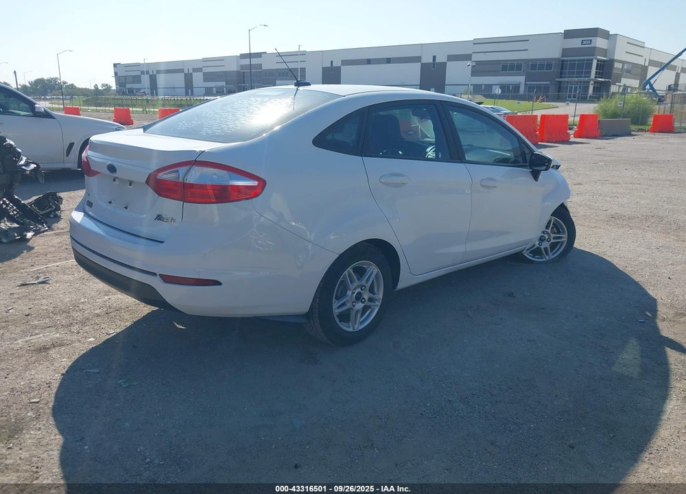 2017 FORD FIESTA VIN: 3FADP4BJ1HM117207