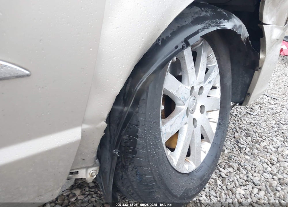 2016 CHRYSLER TOWN & COUNTRY VIN: 2C4RC1BG1GR253150