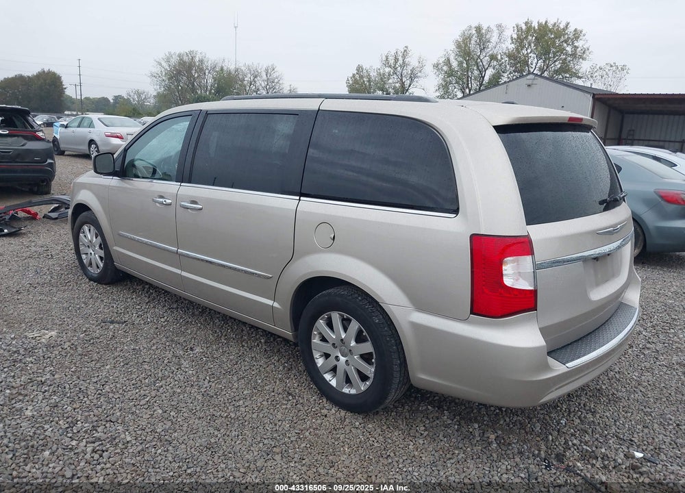 2016 CHRYSLER TOWN & COUNTRY VIN: 2C4RC1BG1GR253150