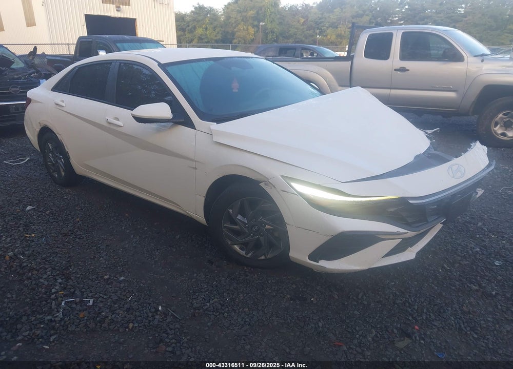 2024 HYUNDAI ELANTRA SEL VIN: KMHLM4DG6RU665647