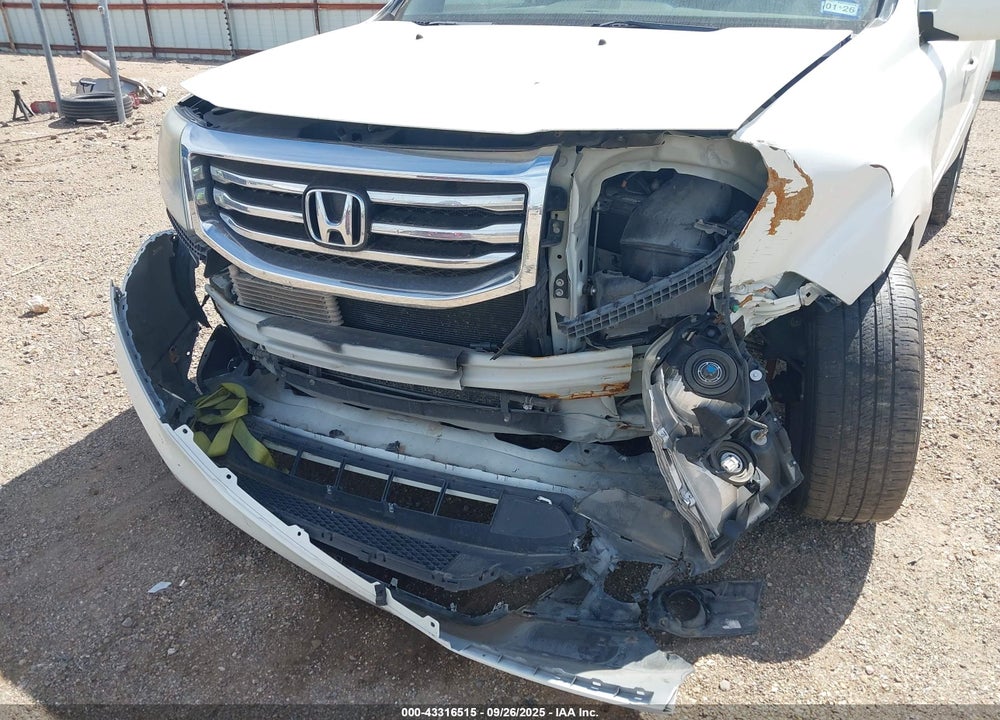 2013 HONDA PILOT TOURING VIN: 5FNYF4H92DB023184