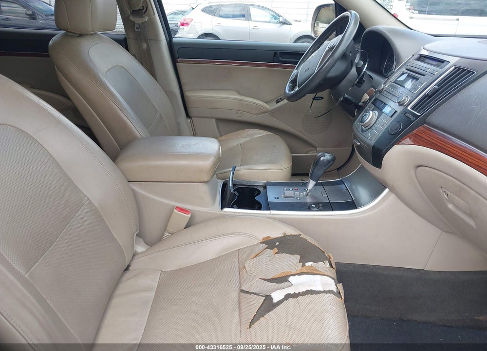 2010 HYUNDAI VERACRUZ VIN: KM8NUDCC8AU132582