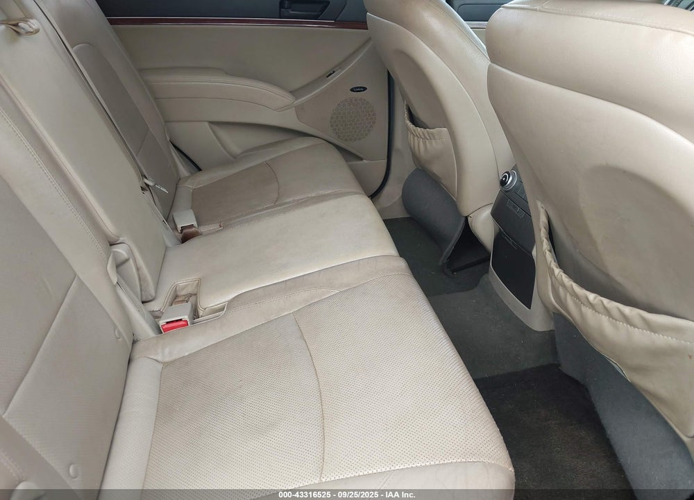 2010 HYUNDAI VERACRUZ VIN: KM8NUDCC8AU132582
