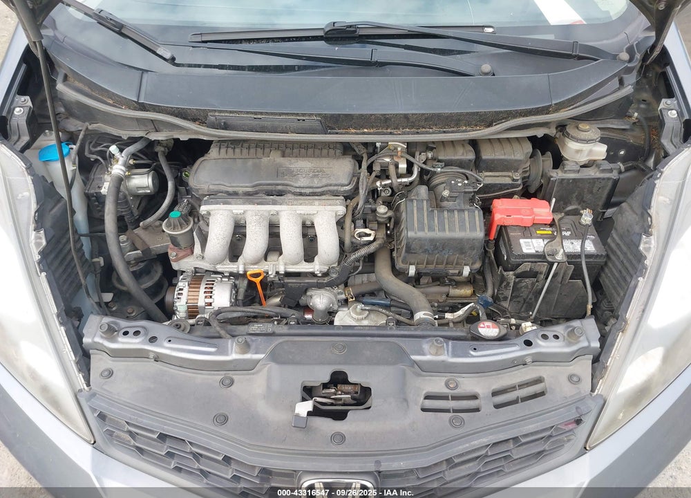 2013 HONDA FIT VIN: JHMGE8H52DC041344