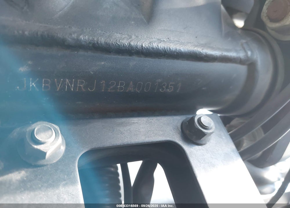 2011 KAWASAKI VN1700 J VIN: JKBVNRJ12BA001351