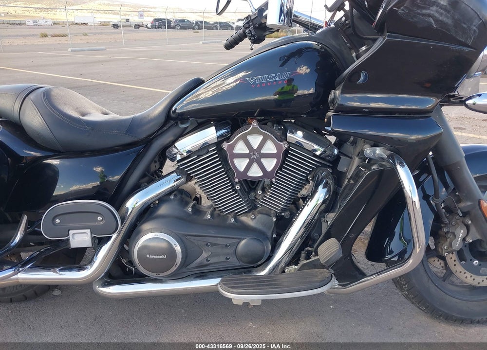 2011 KAWASAKI VN1700 J VIN: JKBVNRJ12BA001351