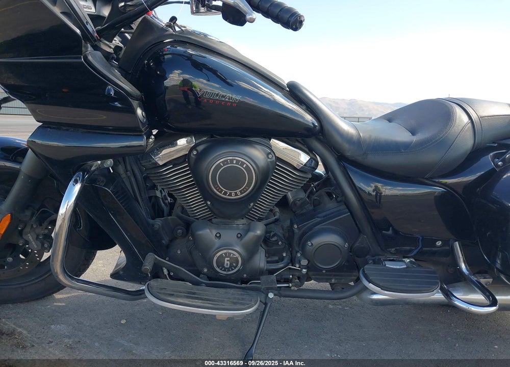 2011 KAWASAKI VN1700 J VIN: JKBVNRJ12BA001351