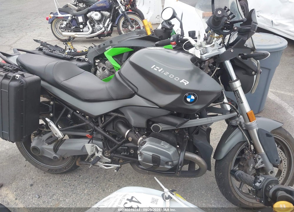 2011 BMW R1200 R VIN: WB1049006BZX96595