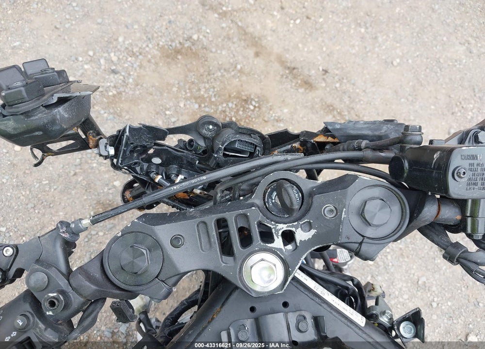 2023 YAMAHA YZFR3 A VIN: MH3RH18Y9PK013443