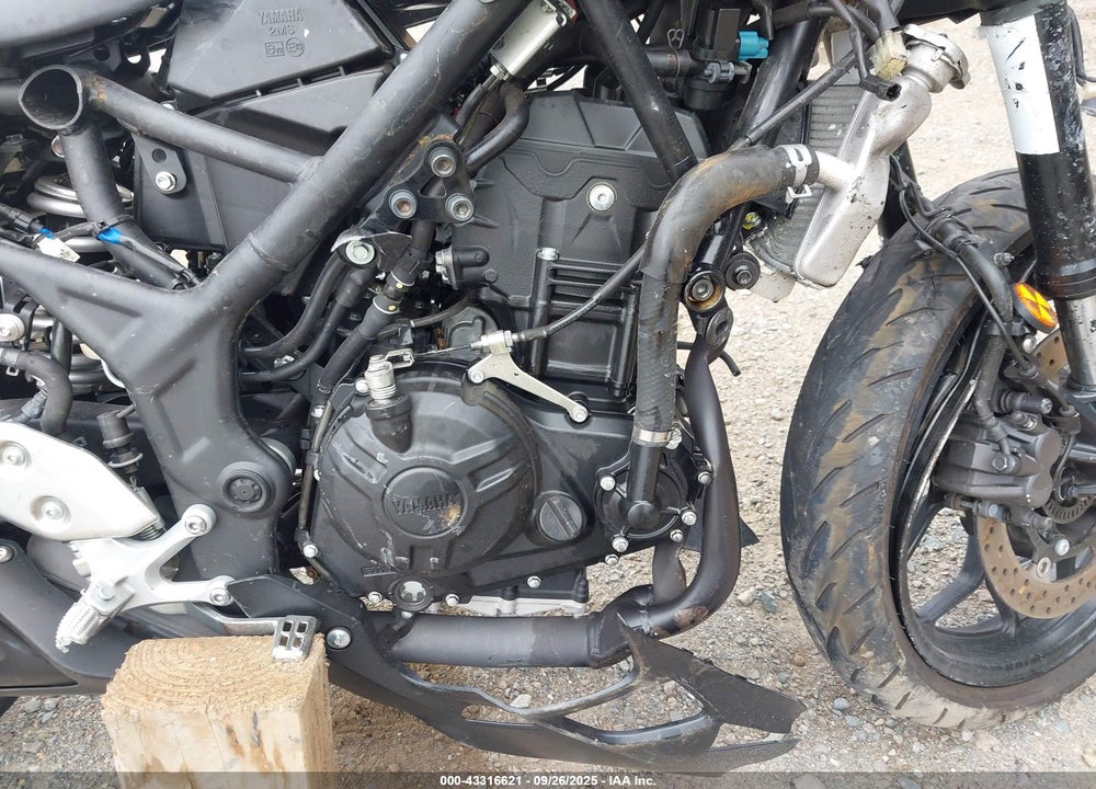 2023 YAMAHA YZFR3 A VIN: MH3RH18Y9PK013443